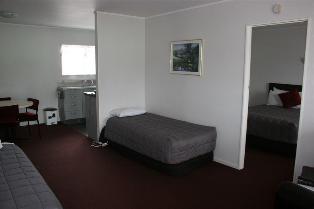 Burgundy Rose Motel Вангерей Екстер'єр фото