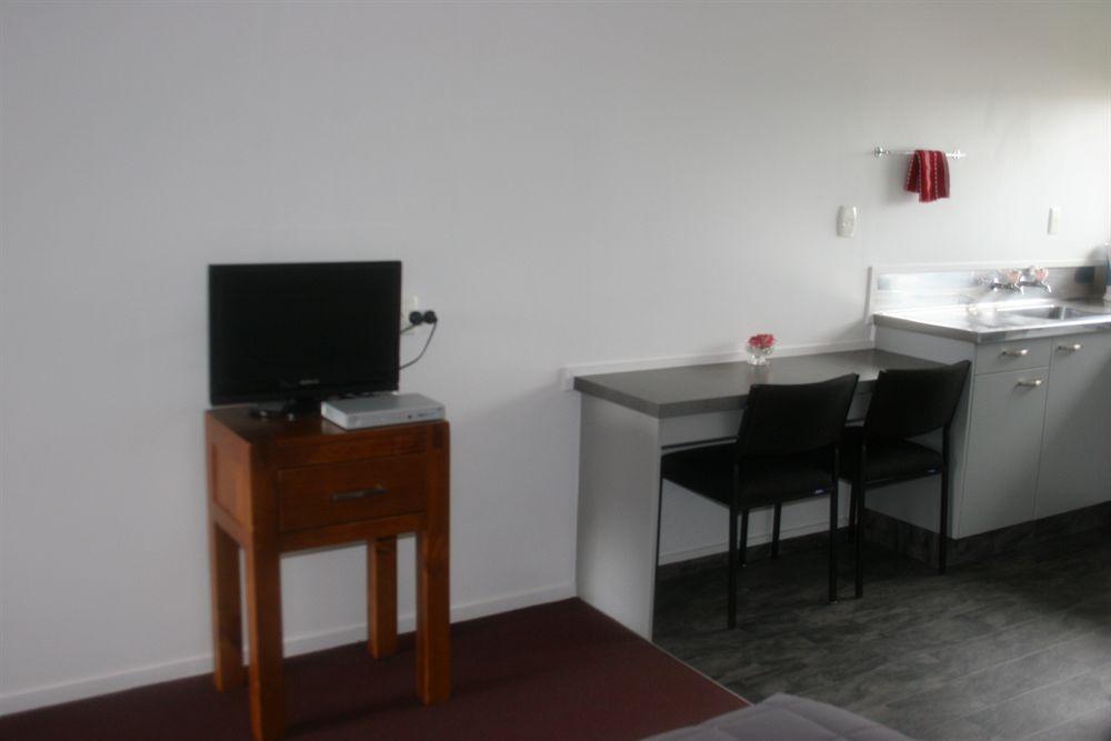 Burgundy Rose Motel Вангерей Екстер'єр фото